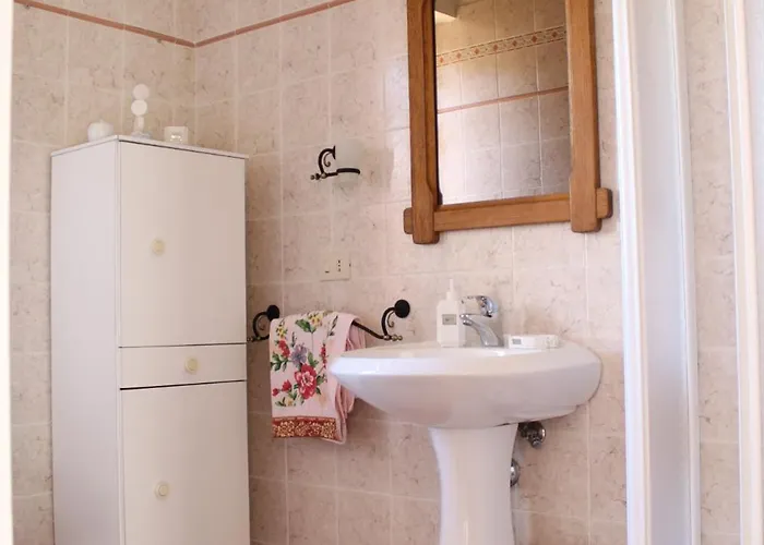 فندق مبيت وإفطار Anna 3*